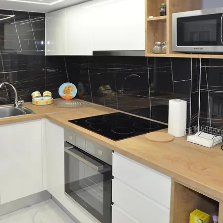 Elpida Apartment
